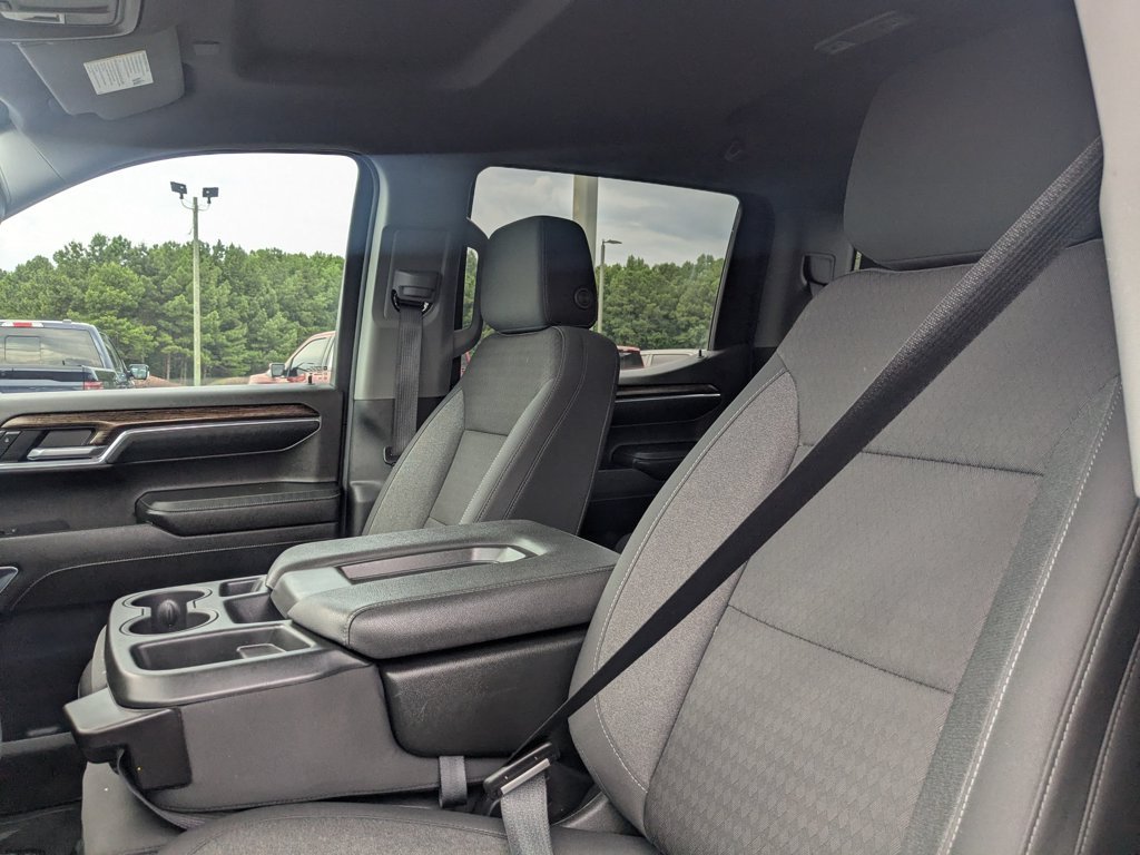 Used 2024 Onyx Black GMC Elevation image 14