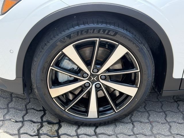 Used 2022 White Polestar Long Range Dual Motor image 9