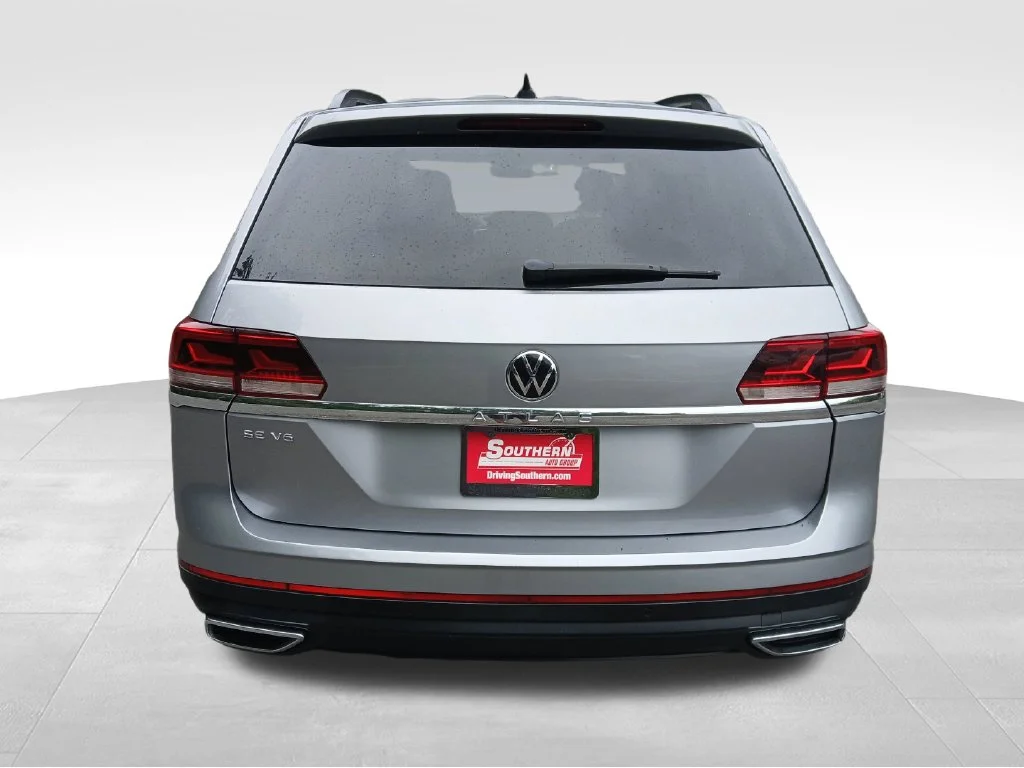 Used 2021 Silver Volkswagen 3.6L V6 SE w/Technology image 9