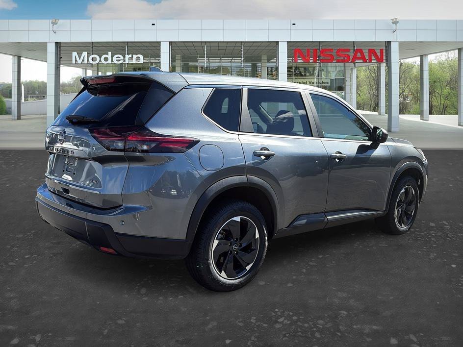 Used 2025 Brilliant Silver Metallic Nissan SV image 5