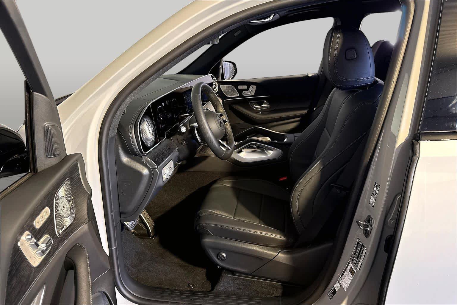 New 2027 MANUFAKTUR Alpine Grey Mercedes-Benz GLS 450 image 13