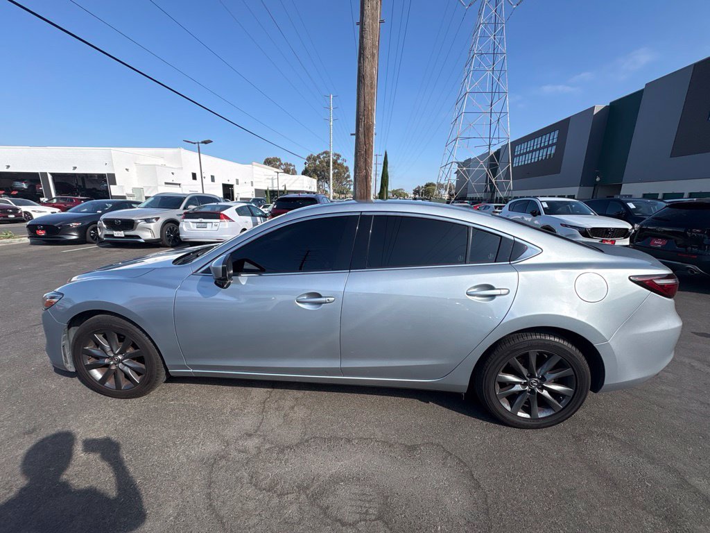 Used 2018 Sonic Silver Metallic Mazda Sport image 10