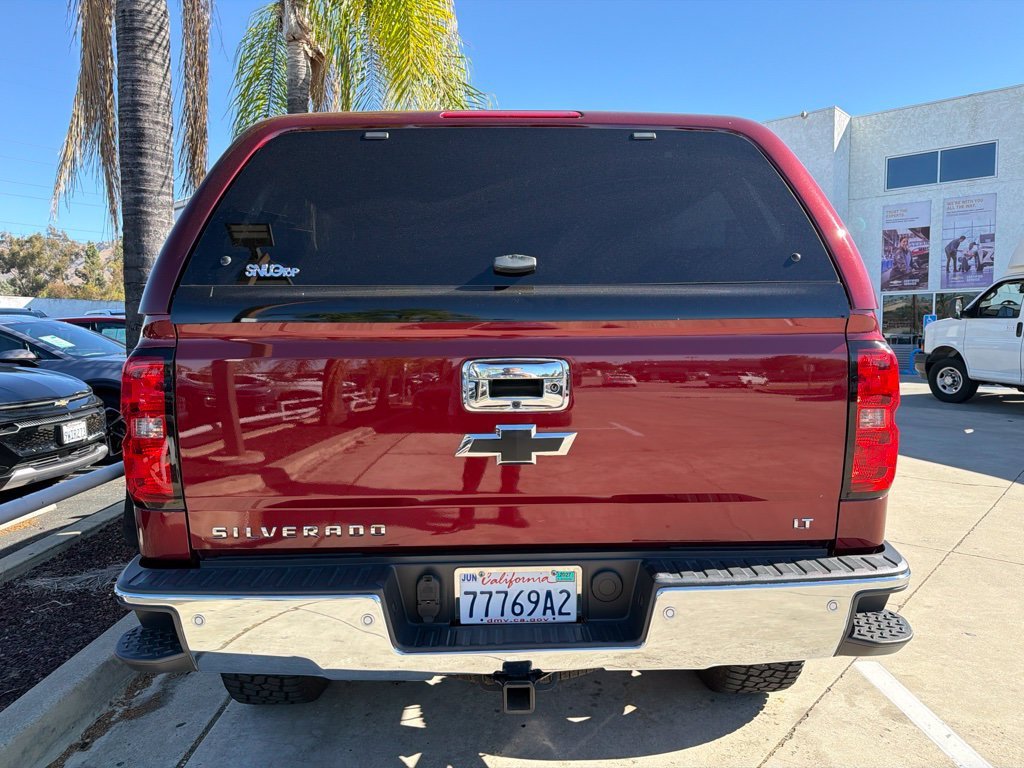 Used 2016 SIREN RED TINTCOAT Chevrolet LT image 4