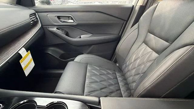 New 2026 Everest White Pearl TriCoat Nissan Platinum image 23
