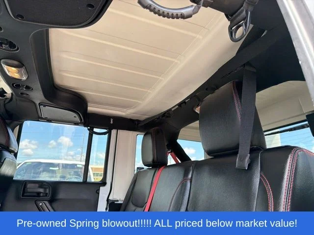 Used 2018 White Jeep Unlimited Rubicon image 47