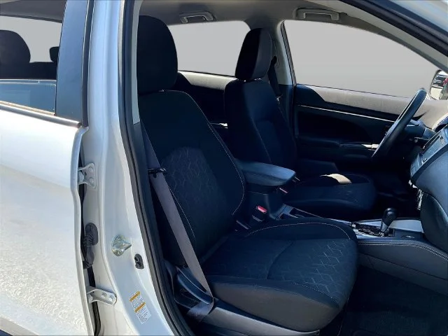 Used 2021 White Mitsubishi 2.0 ES image 30