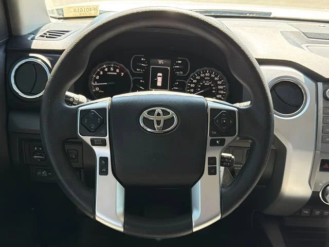 Used 2021 White Toyota SR5 image 23