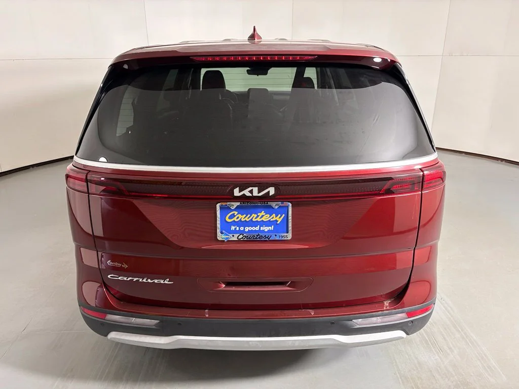 Used 2022 Red Kia LXS image 7