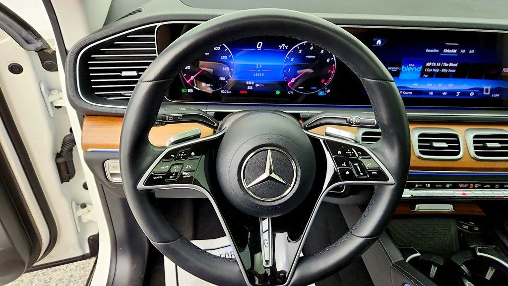 Used 2024 MANUFAKTUR Diamond White Metallic Mercedes-Benz GLE 450 4MATIC® SUV w/ 3rd Row Seating & Driver Assistance Pkg image 14