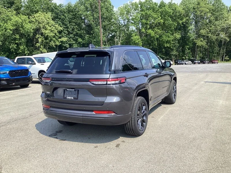 New 2026 Baltic Gray Metallic Clearcoat Jeep Limited Reserve image 7