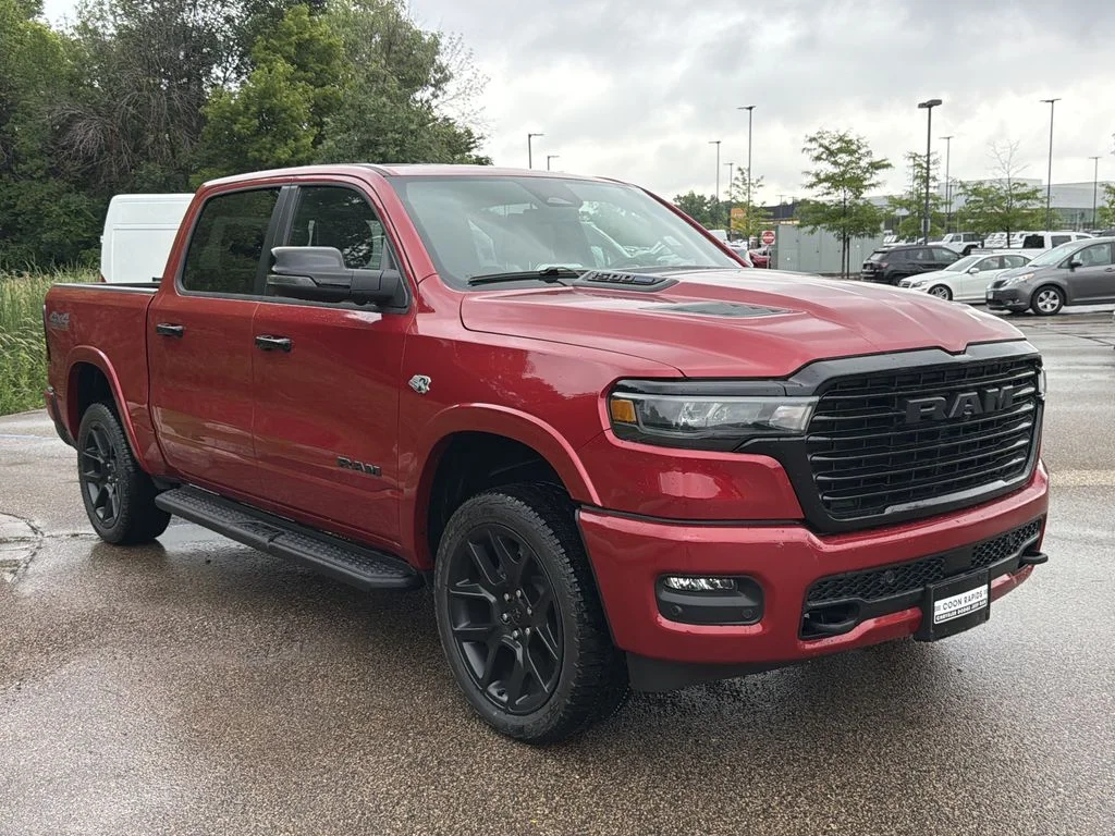 New 2026 Molten Red Pearl-Coat Exterior Paint Ram Laramie image 3