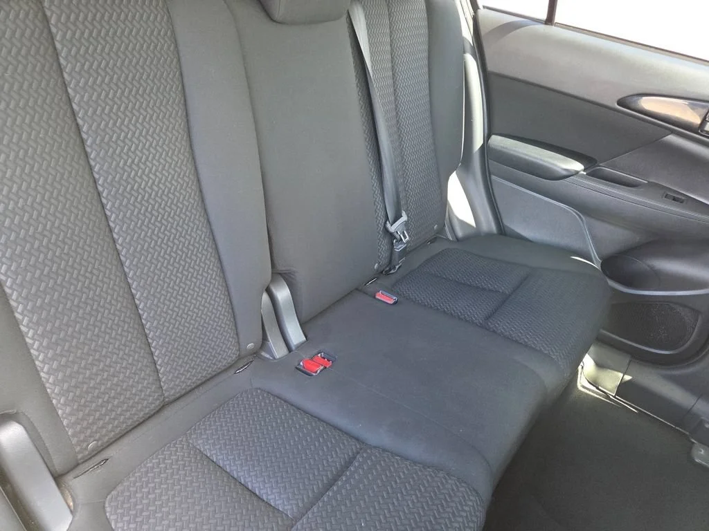 Used 2023 Diamond White Mitsubishi ES image 25