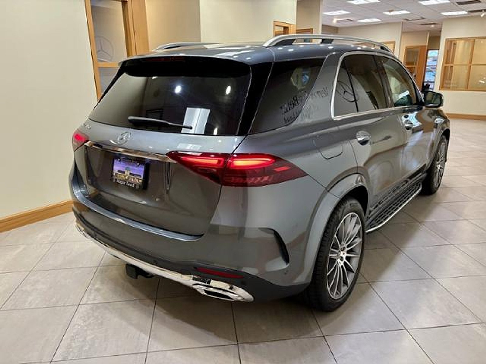 New 2026 Selenite Grey Metallic Mercedes-Benz  image 31