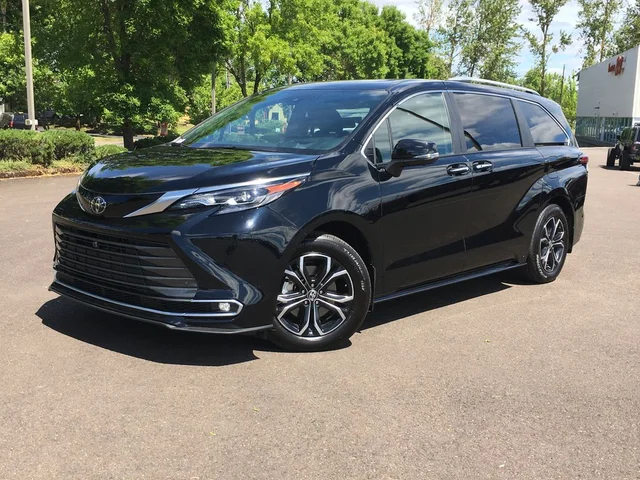 2026 Toyota Sienna Platinum