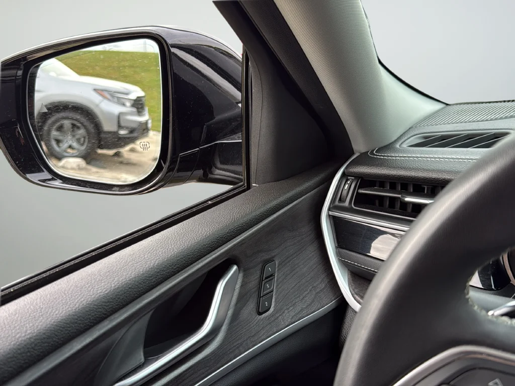 Used 2023 Gray Jeep Limited image 31