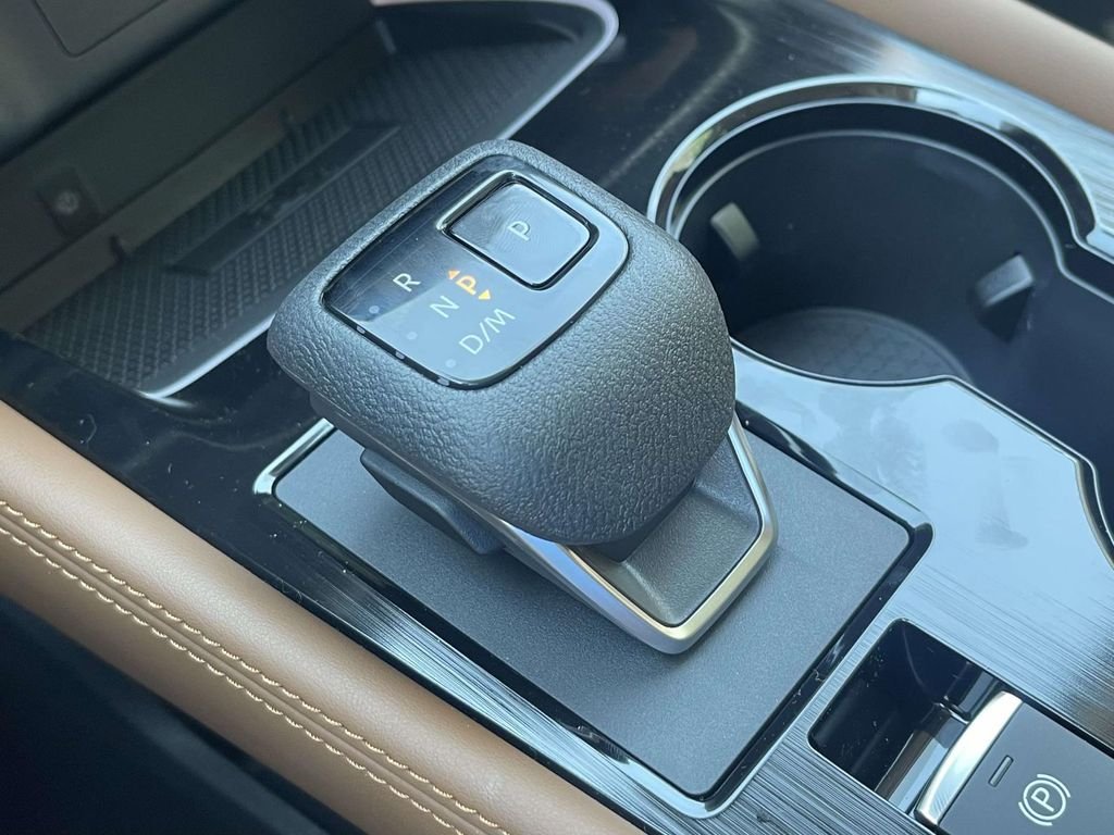 New 2026 Everest White Pearl TriCoat / Super Black Two-tone Nissan Platinum image 30