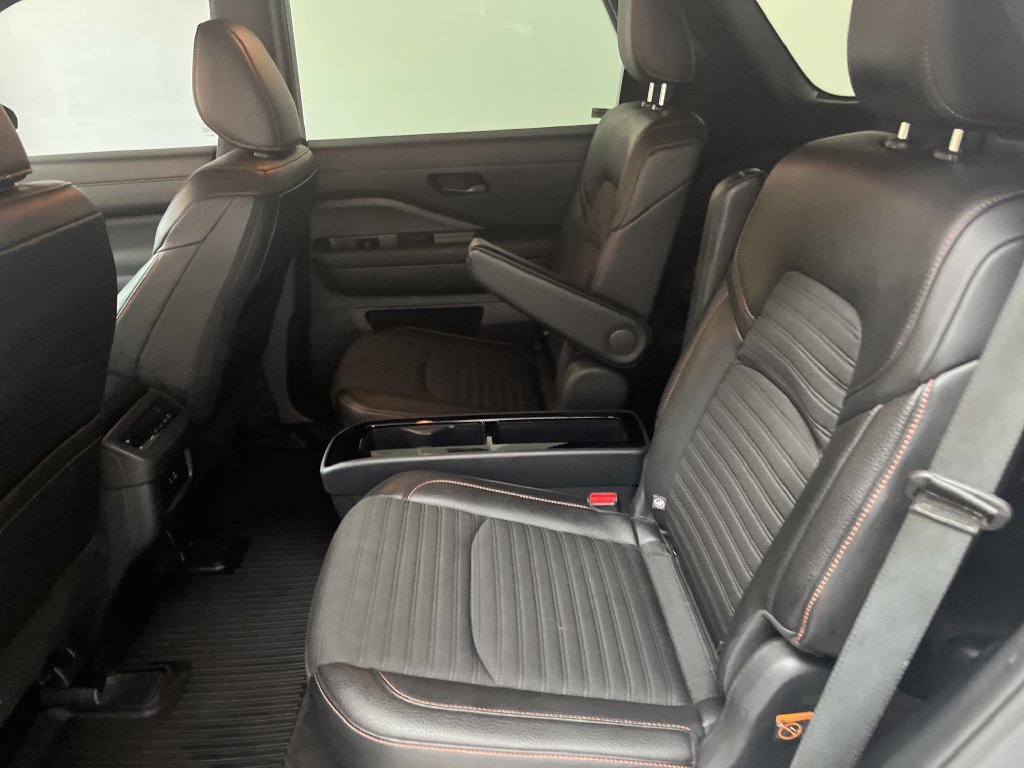 Used 2025 Gray Nissan Rock Creek image 13