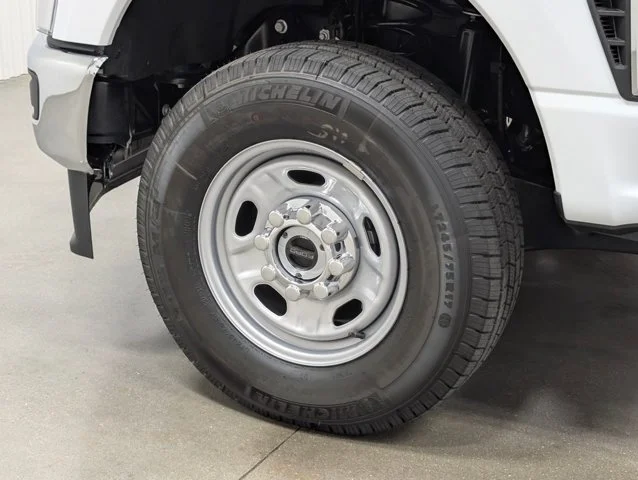 New 2026 Oxford White Ford F-250® XL image 36