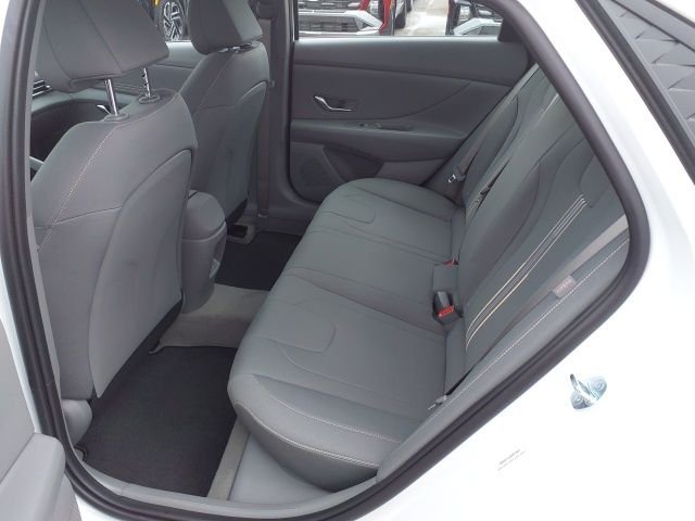 New 2026 White Hyundai SEL Sport image 10