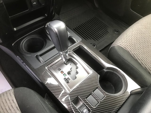Used 2021 Midnight Black Metallic Toyota SR5 image 19