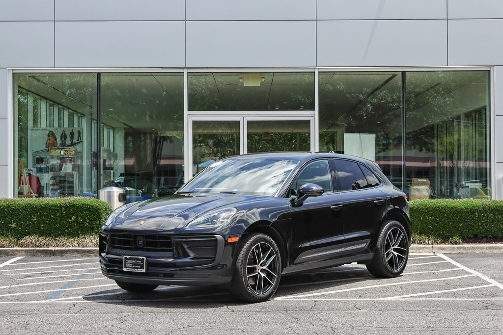 2024 Porsche Macan Base