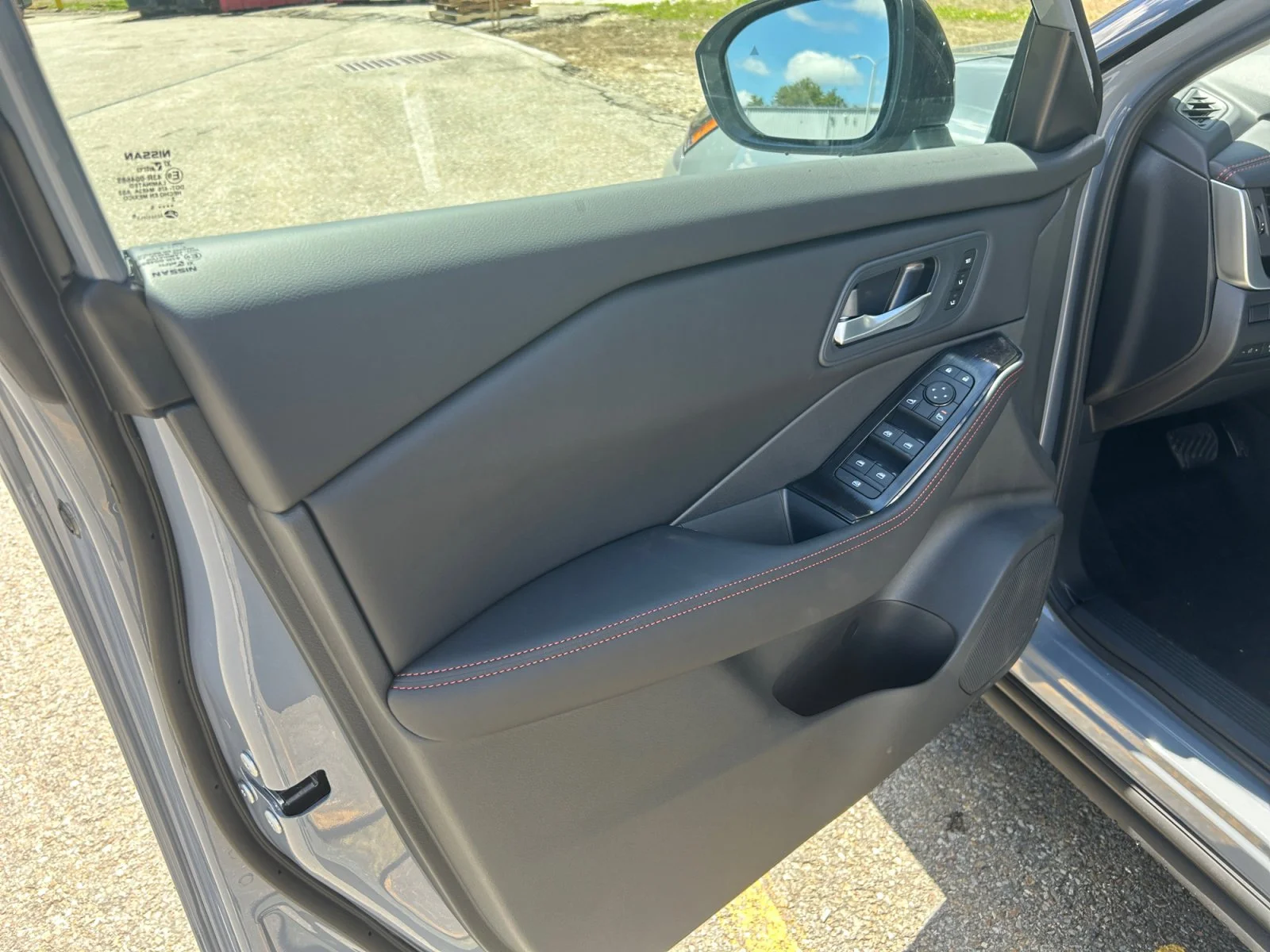 New 2026 Boulder Gray Pearl Nissan Rock Creek image 28