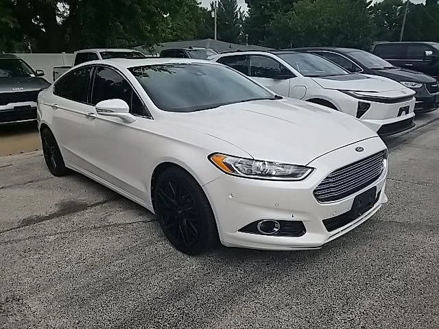 Used 2013 White Ford Titanium image 3
