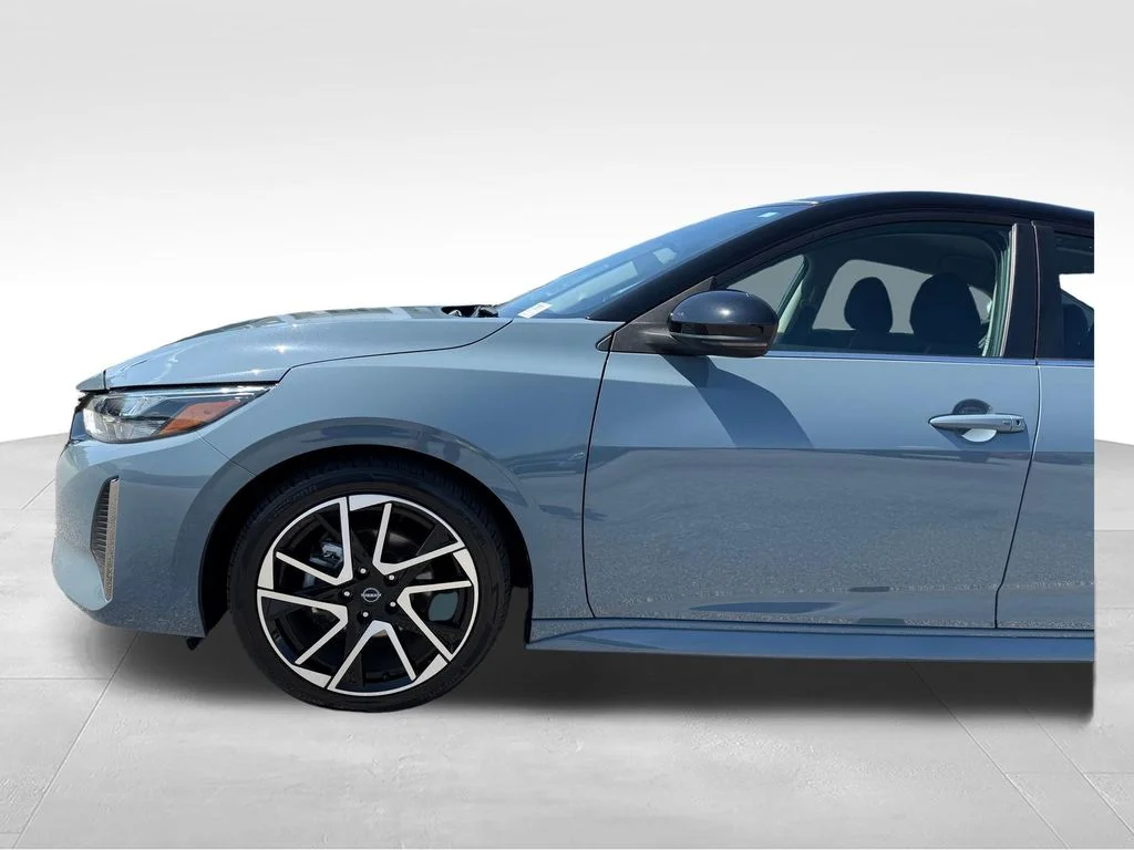 Used 2025 Gray Nissan SR image 24