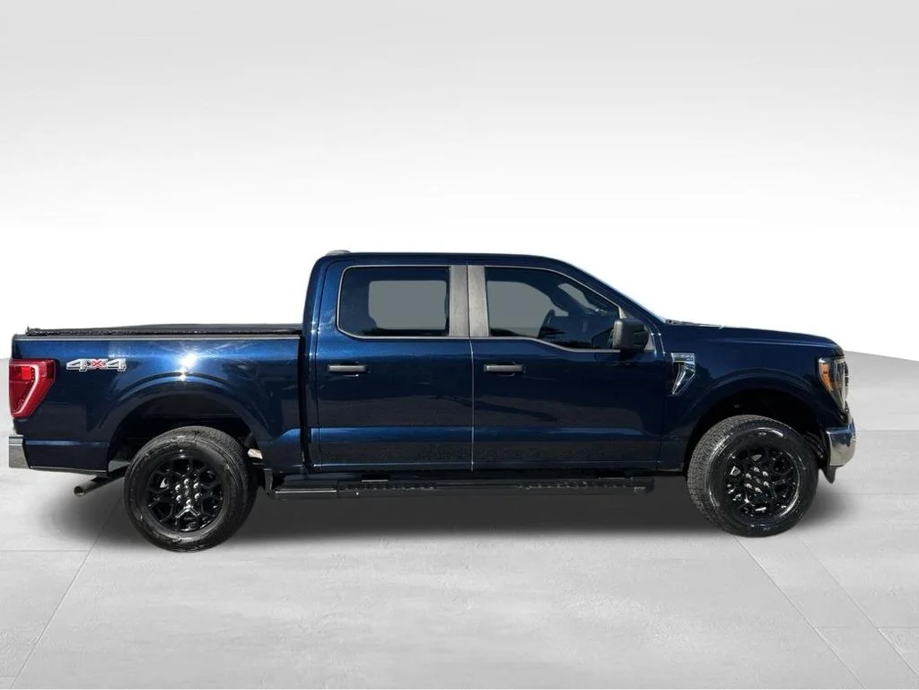 Used 2023 Blue Ford XLT image 7