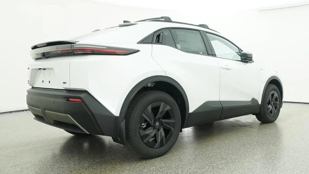 New 2026 Wind Chill Pearl Toyota SE image 22