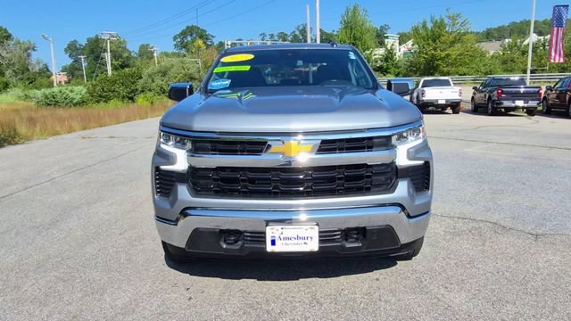 2023 Chevrolet Silverado 1500 LT - Photo 3