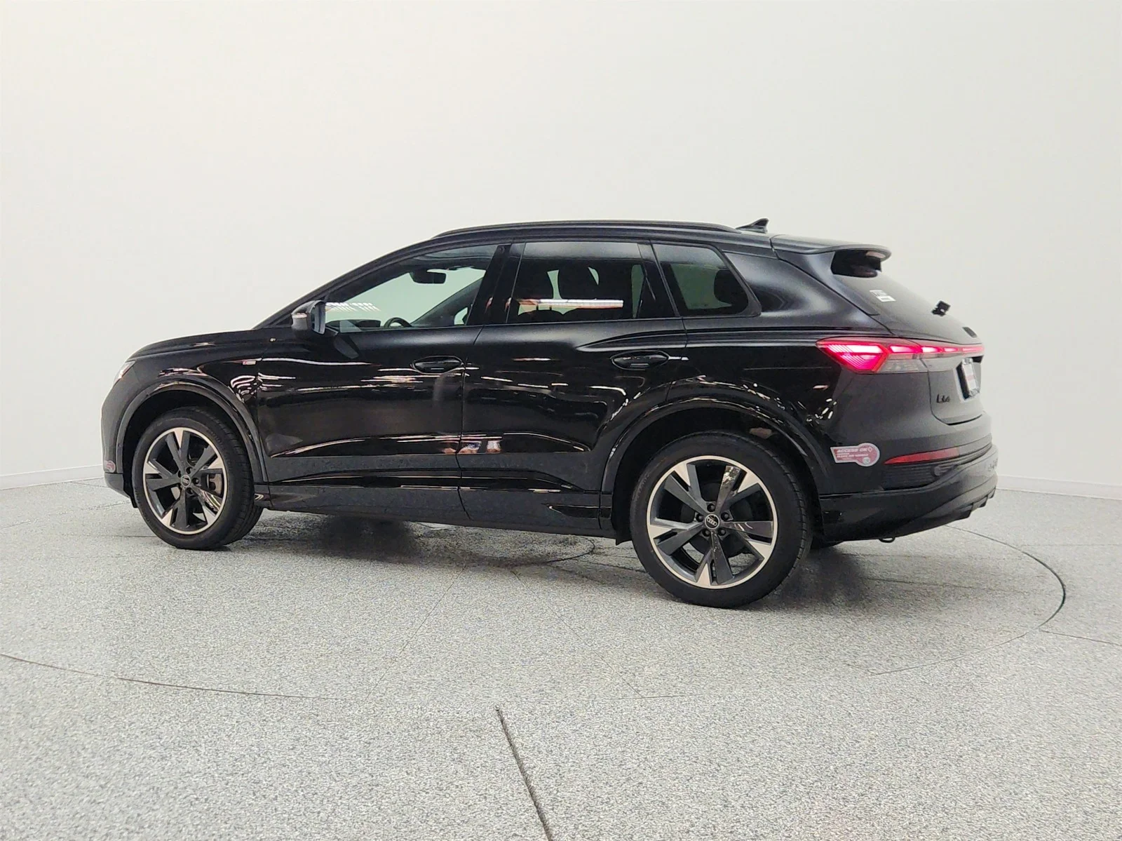Used 2024 Mythos Black Metallic Audi Premium Plus image 8