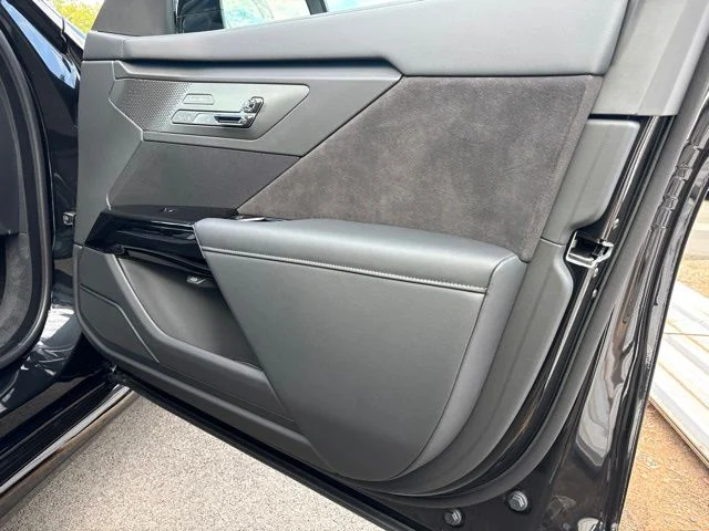 New 2027 Black Sapphire Metallic BMW  image 13