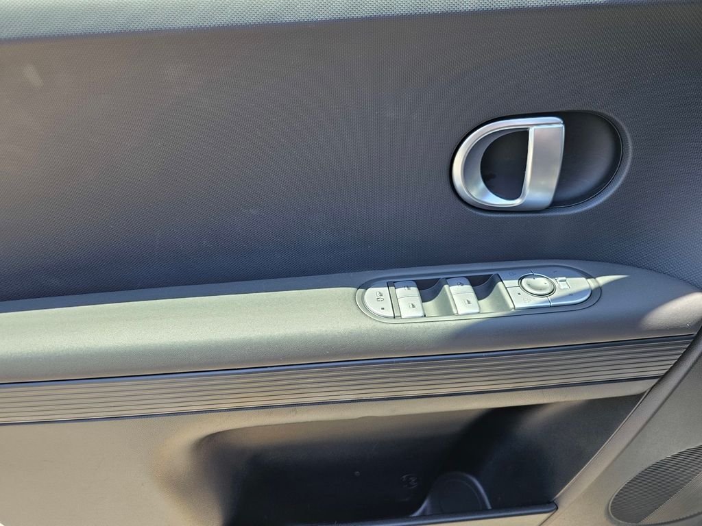 2024 Hyundai IONIQ 5 SE - Photo 23