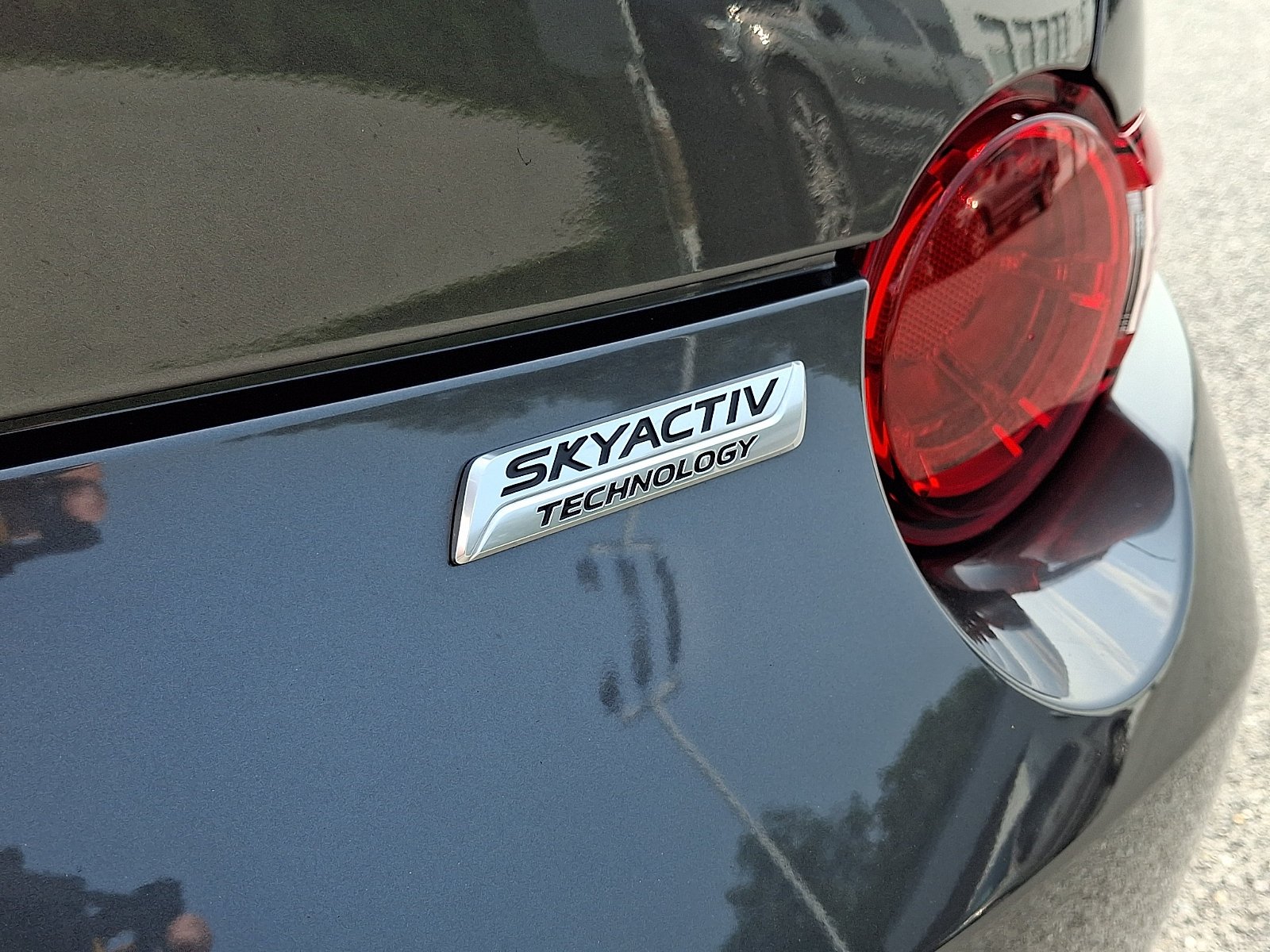 Used 2018 Machine Gray Mazda Club image 34