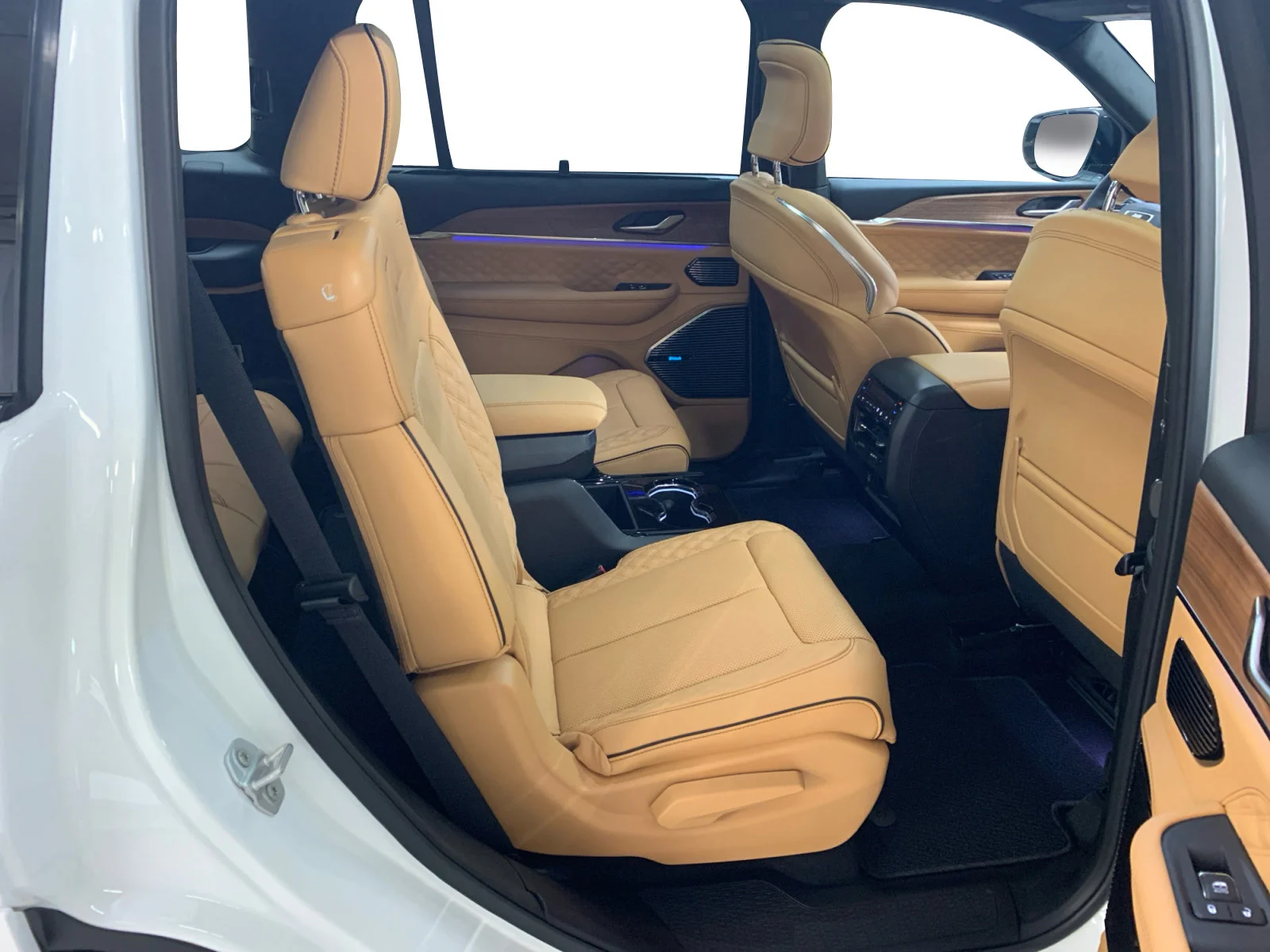 New 2026 Bright White Jeep Summit image 18