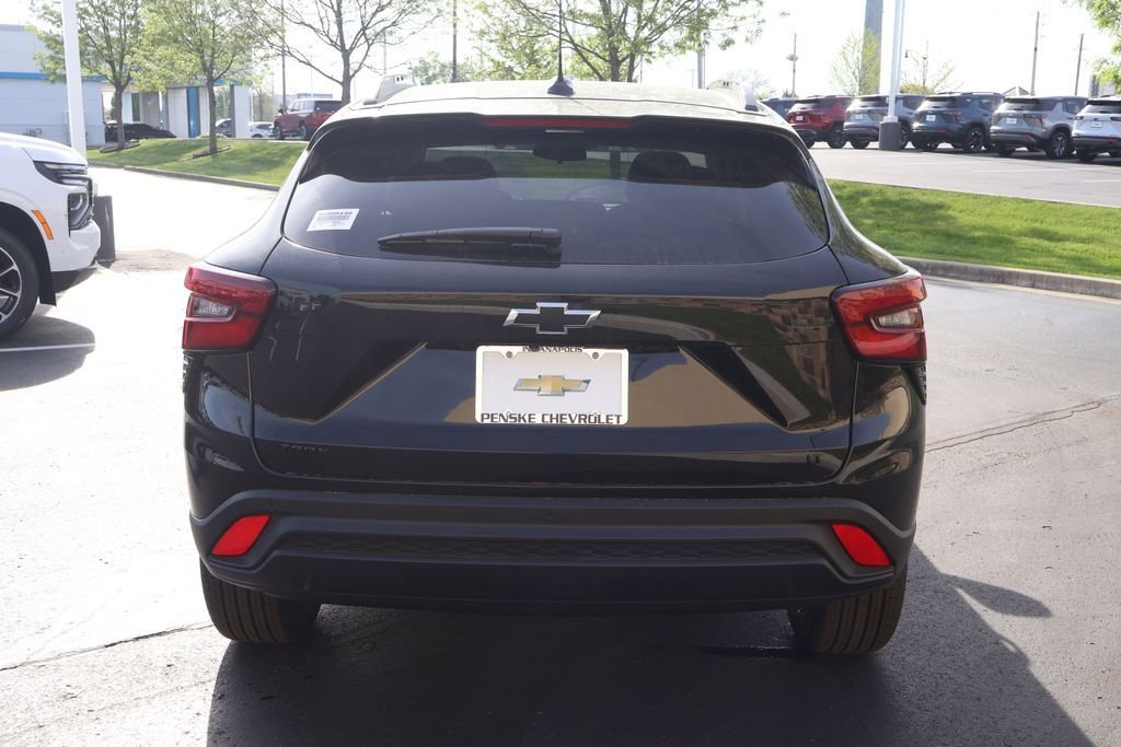 2026 Chevrolet Trax LT - Photo 6