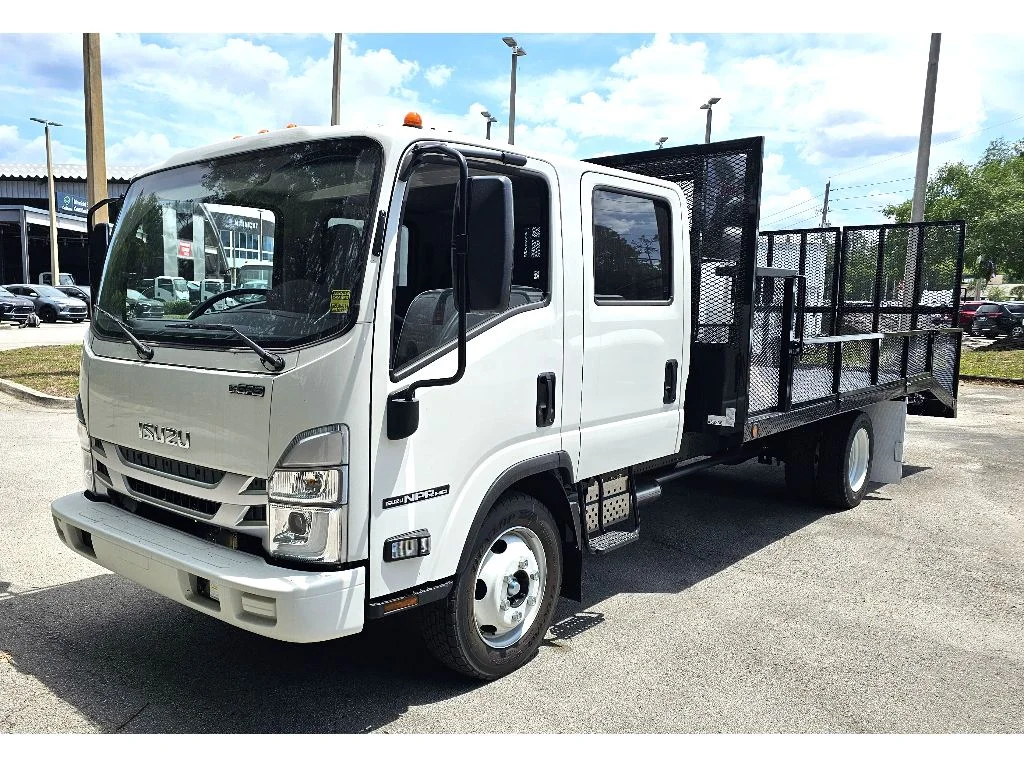2026 Isuzu NPR-HD's photo