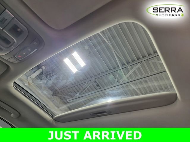 Used 2022 Black Kia S image 30