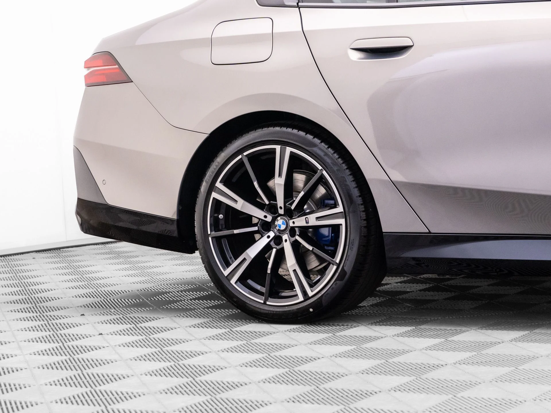 New 2026 Gray BMW 530i xDrive image 35