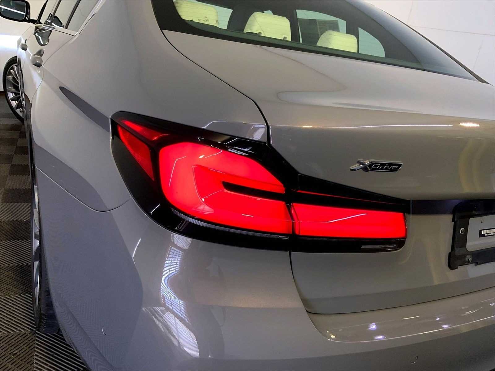 Used 2021 Bernina Grey Amber Effect Metallic BMW 540i xDrive image 30