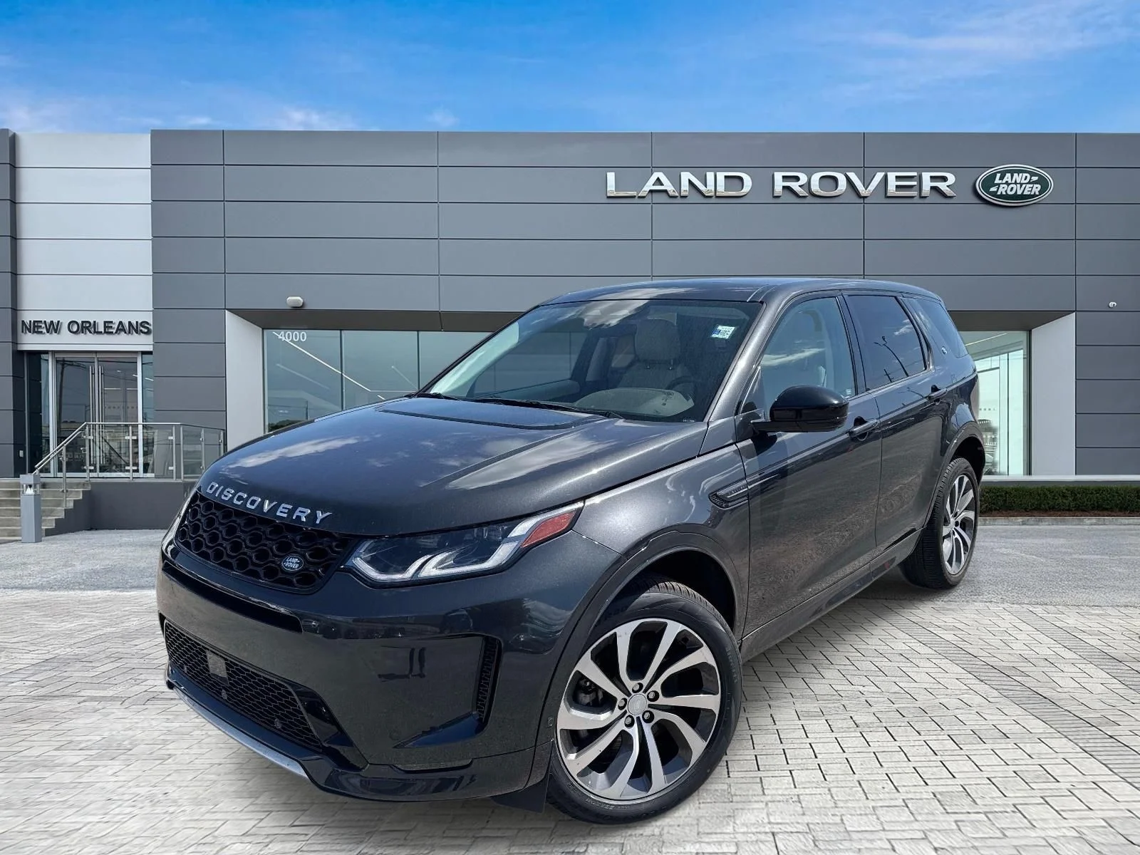 2025 Land Rover Discovery Sport 2.0 S's photo