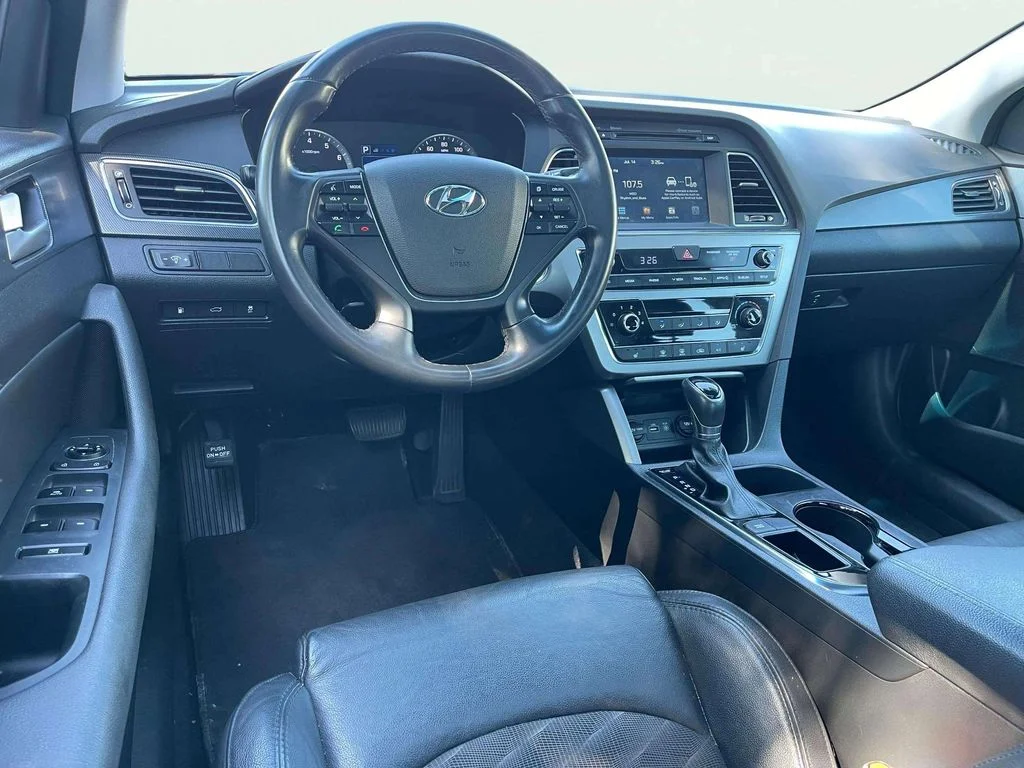 Used 2017 Phantom Black Hyundai Sport image 27