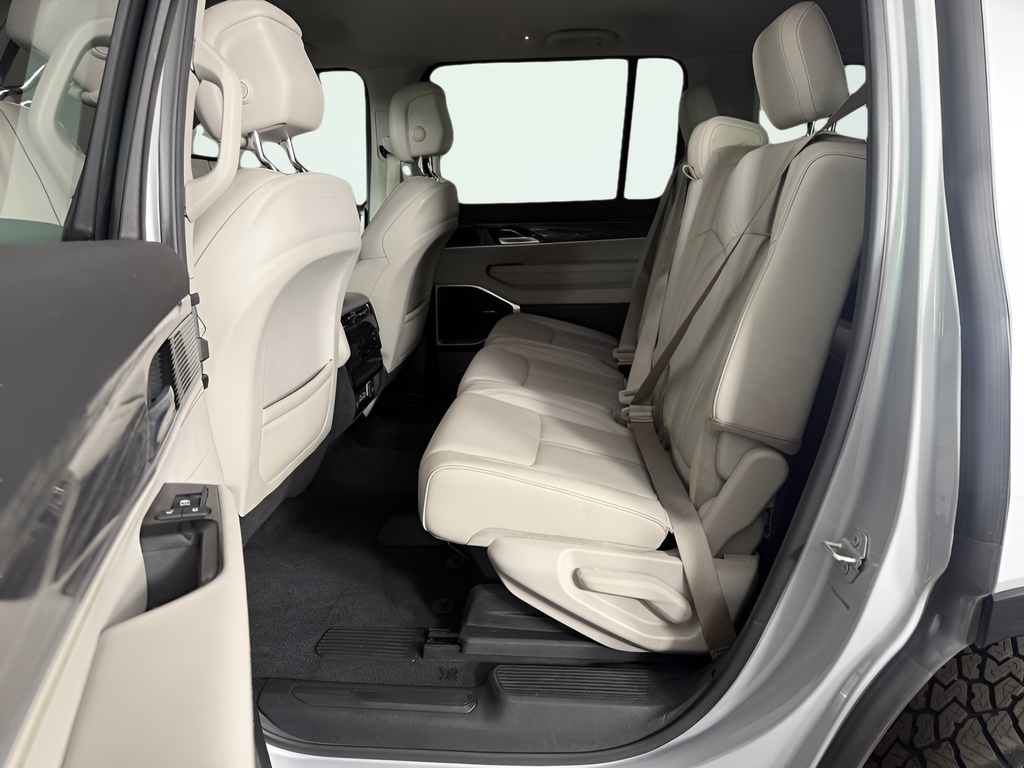 Used 2022 Silver Jeep Series III image 12