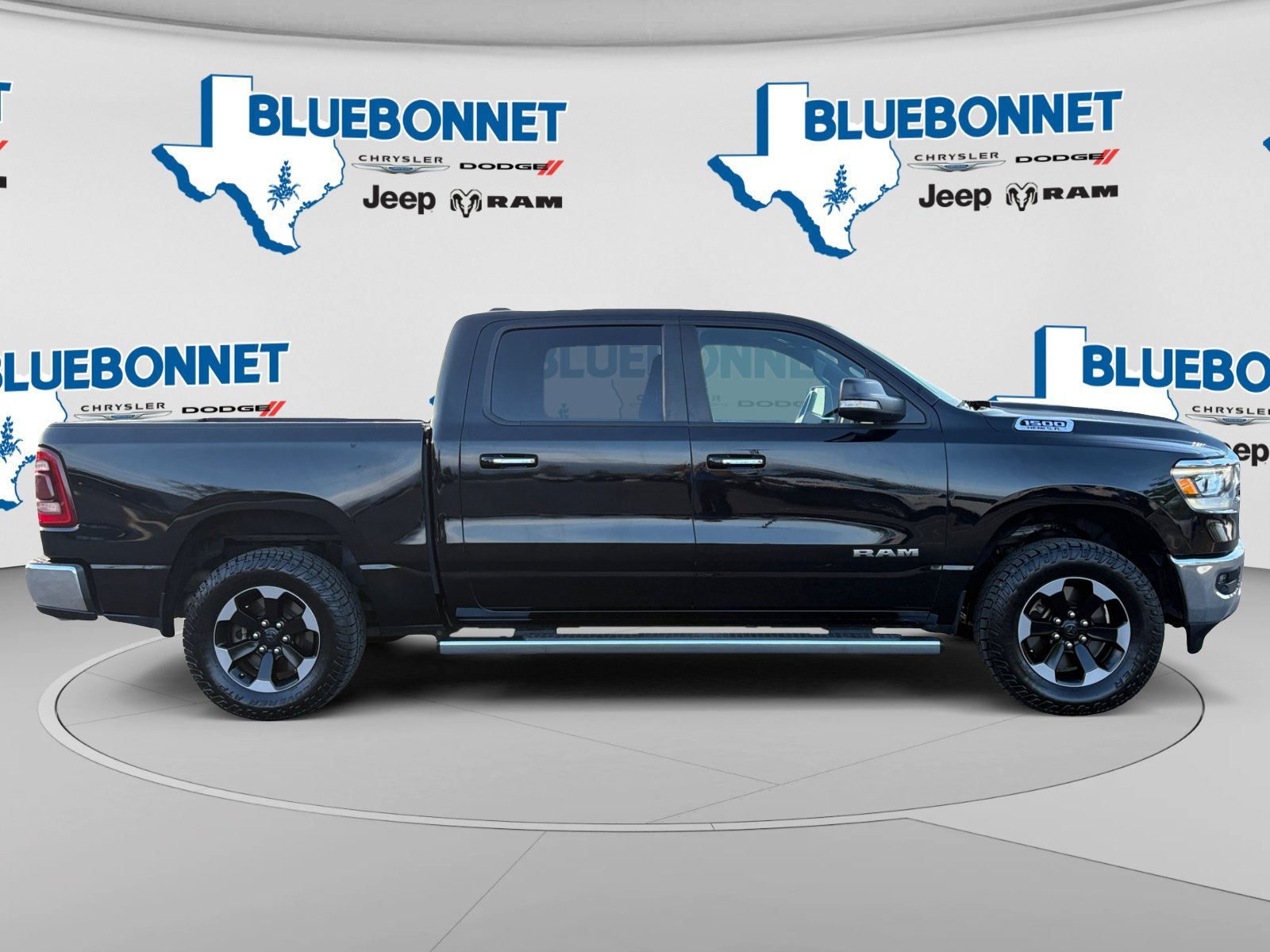 Used 2020 Diamond Black Crystal Pearlcoat Ram Lone Star image 4
