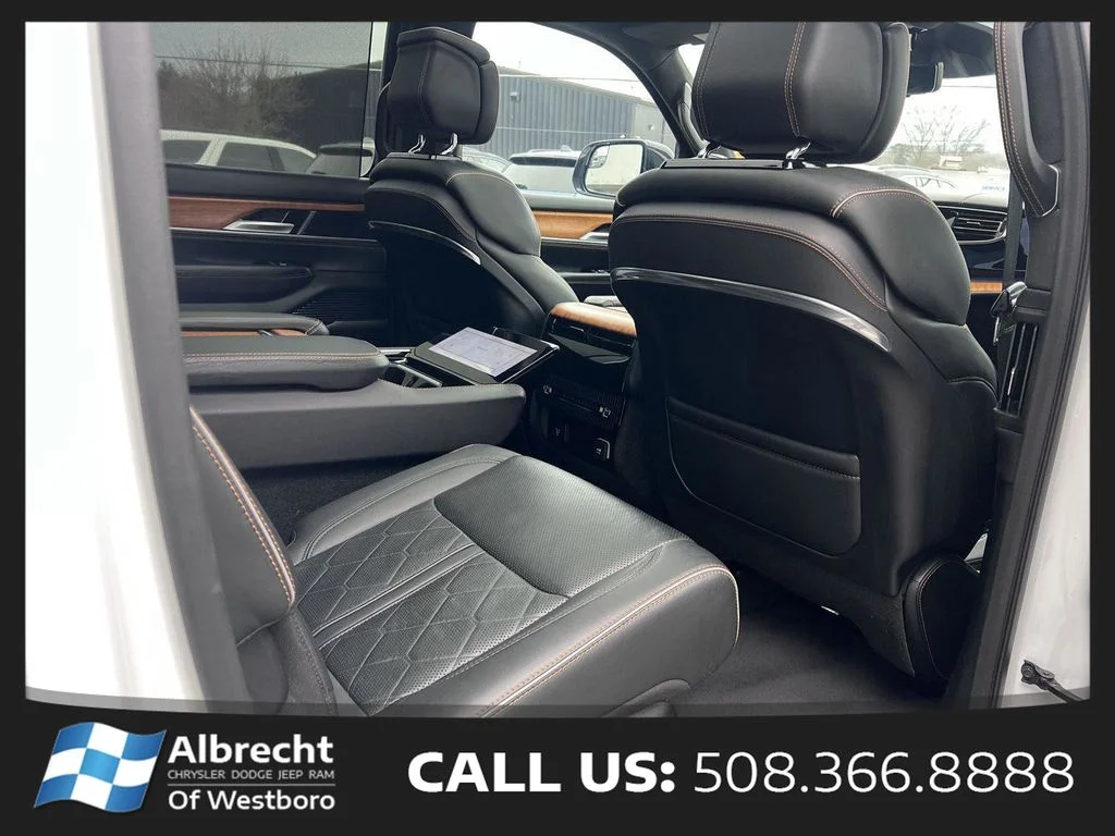 Used 2024 White Jeep Series III image 17