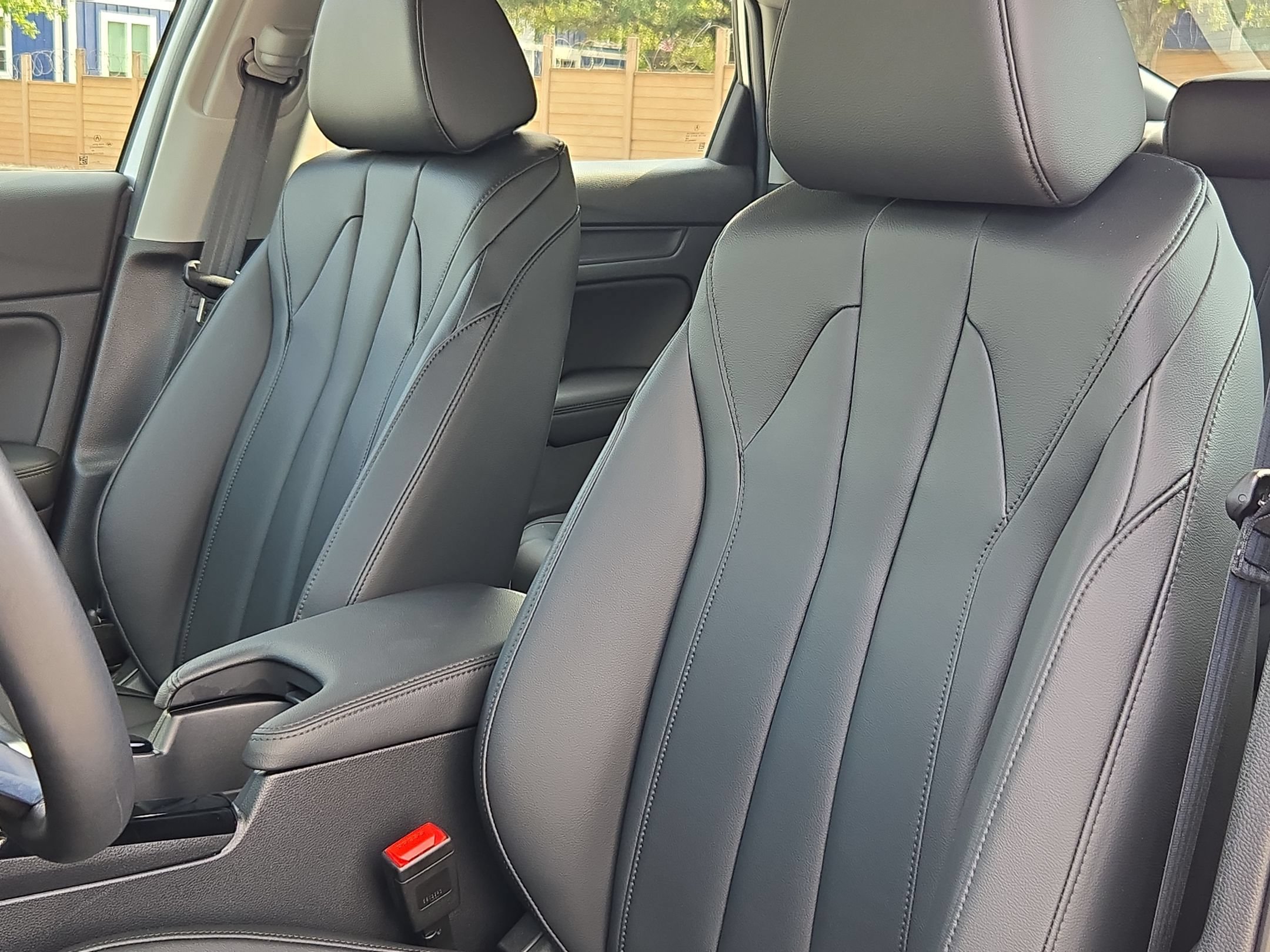 Used 2026 Solar Silver Metallic Acura  image 13