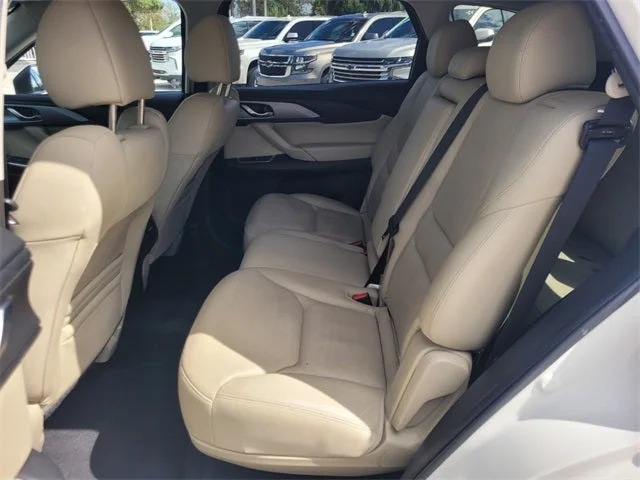 Used 2019 Snowflake White Pearl Mica Mazda Touring image 5