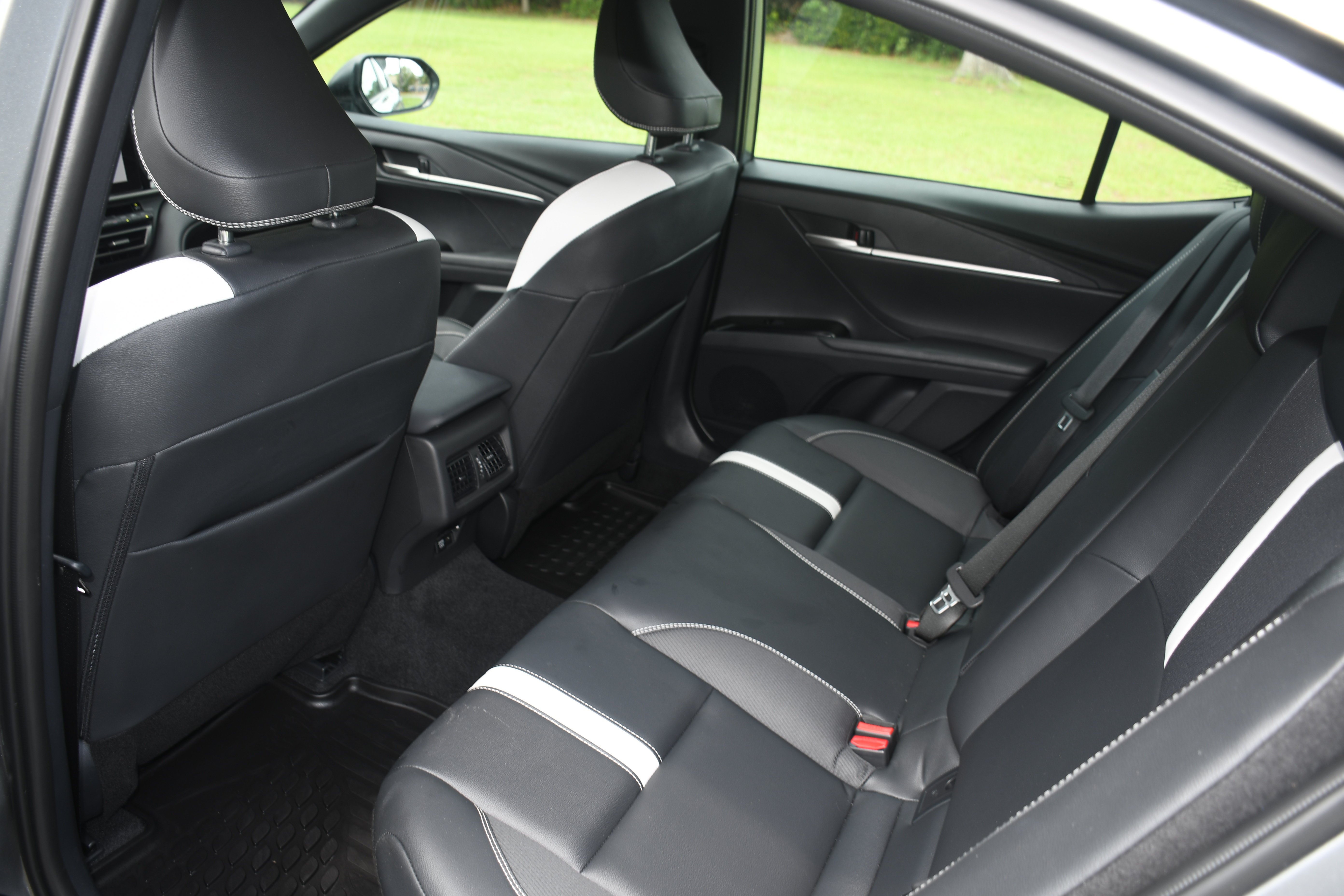 Used 2026  Toyota SE image 14