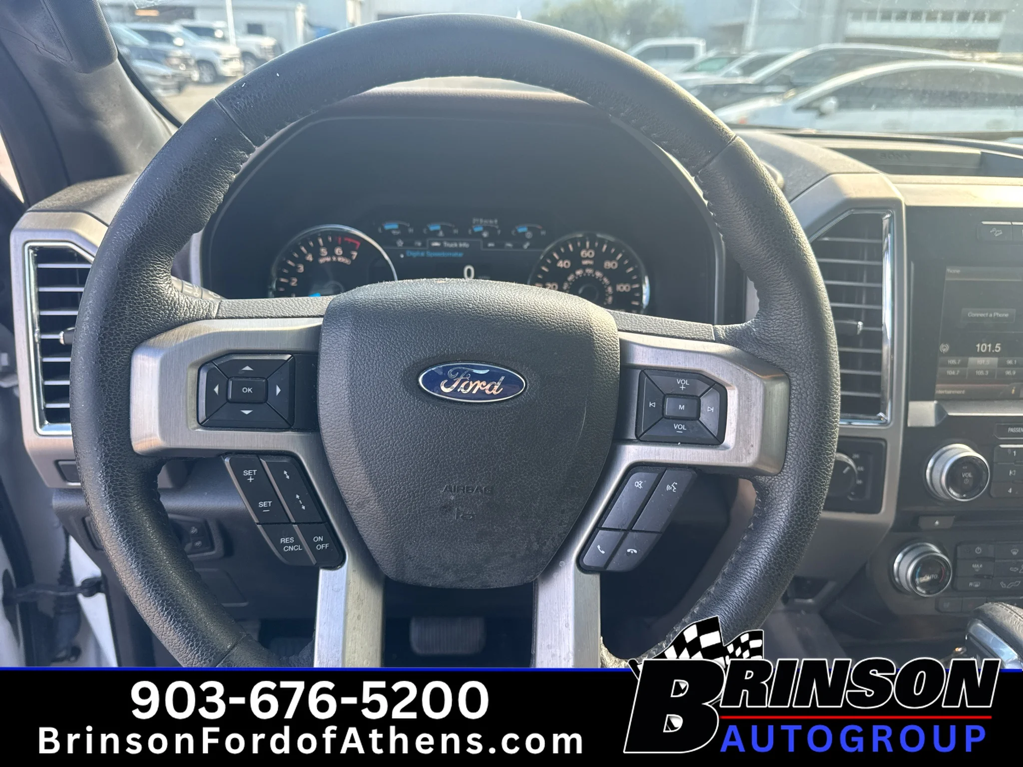 Used 2015 White Platinum Metallic Tri-Coat Ford Platinum image 14